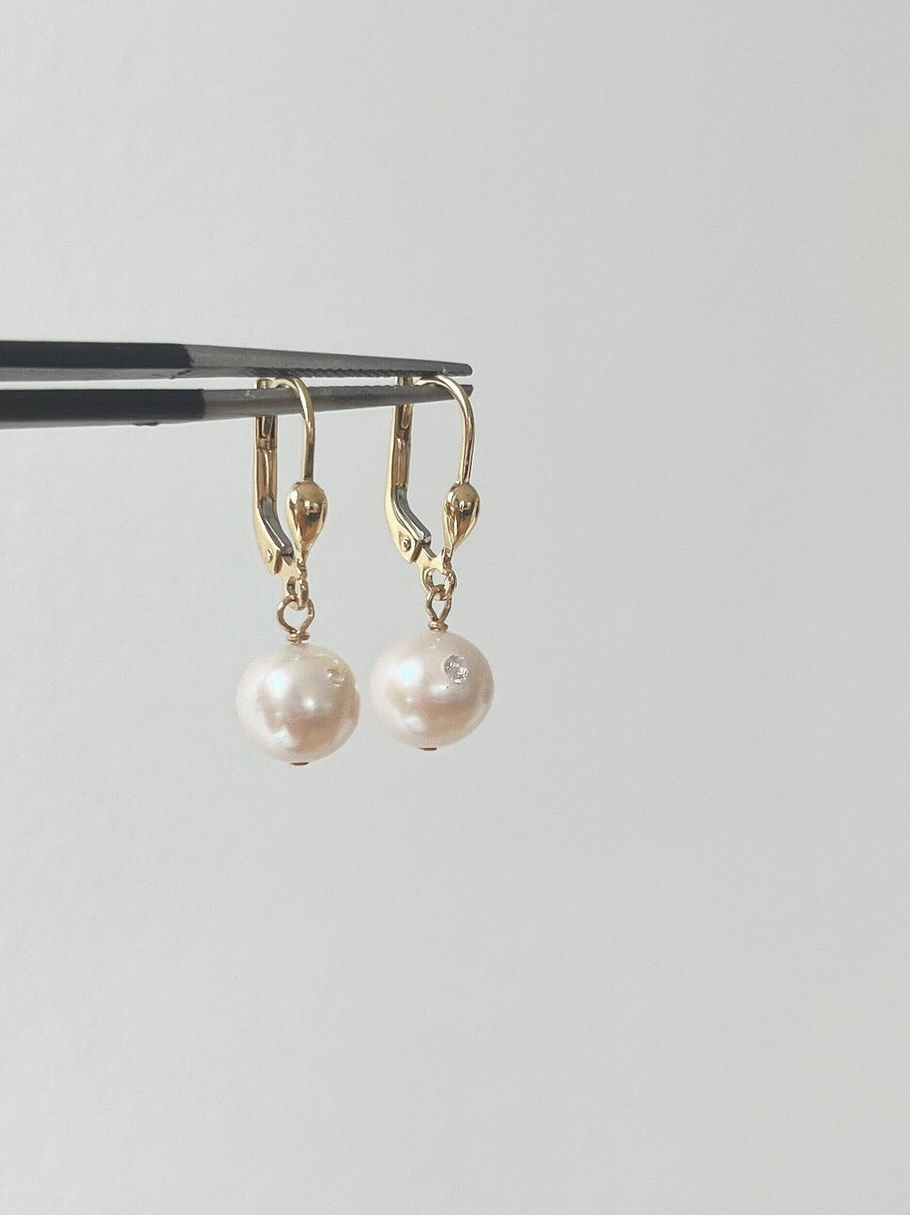 Little Pearl Drop Earring