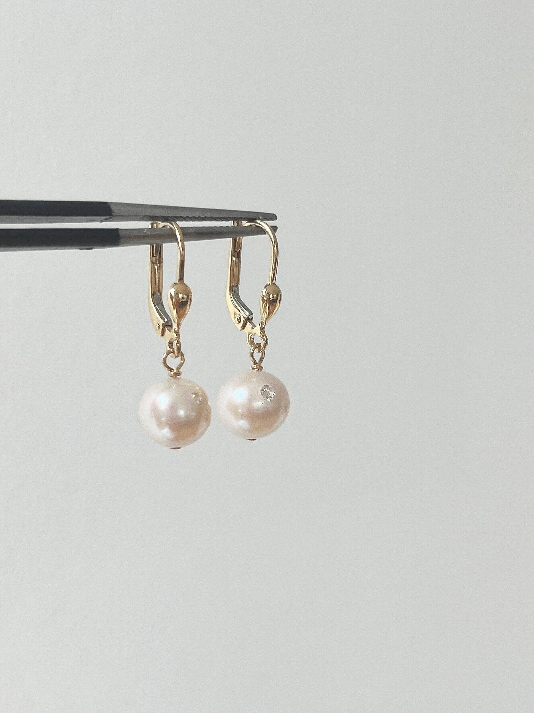 Little Pearl Drop Earring