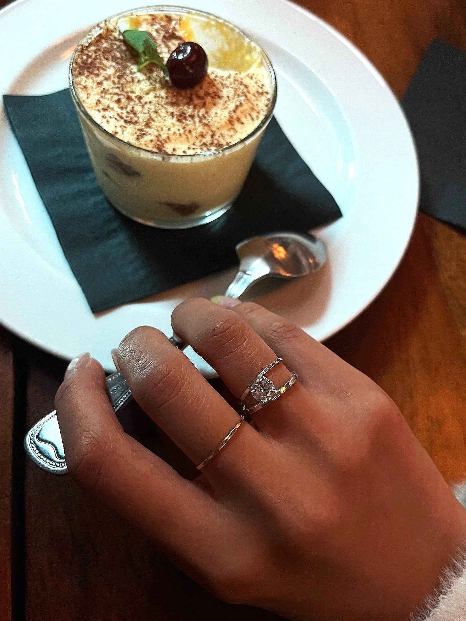 V Ring