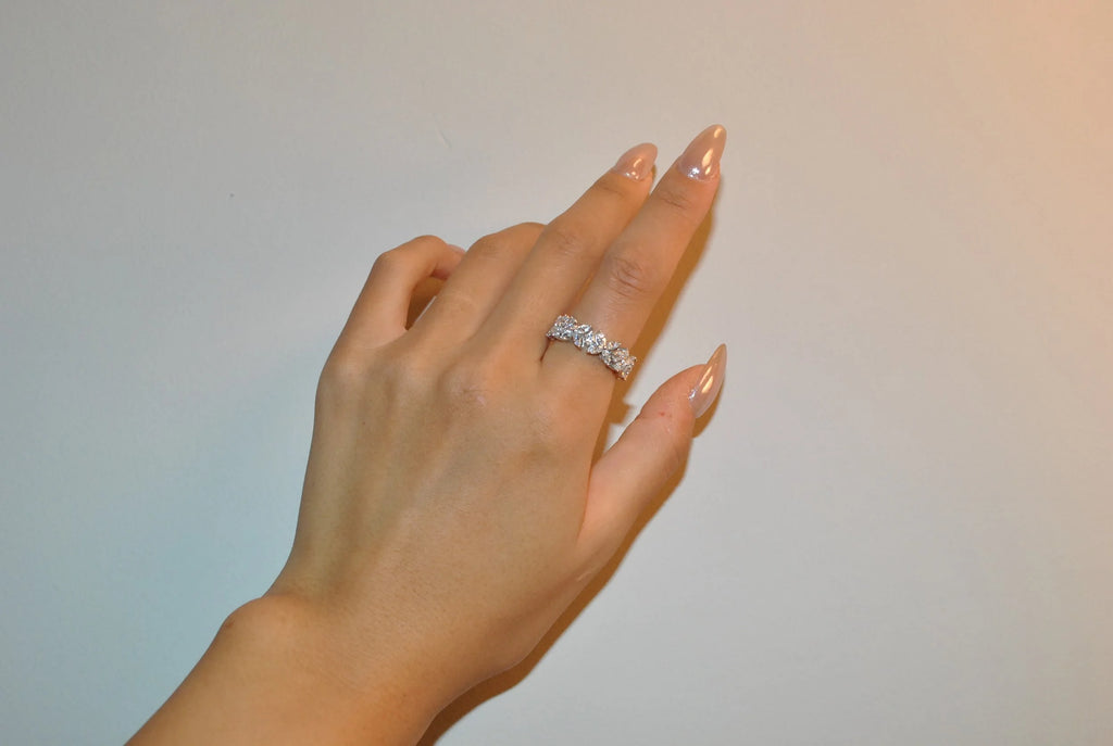 Flower Eternity Band