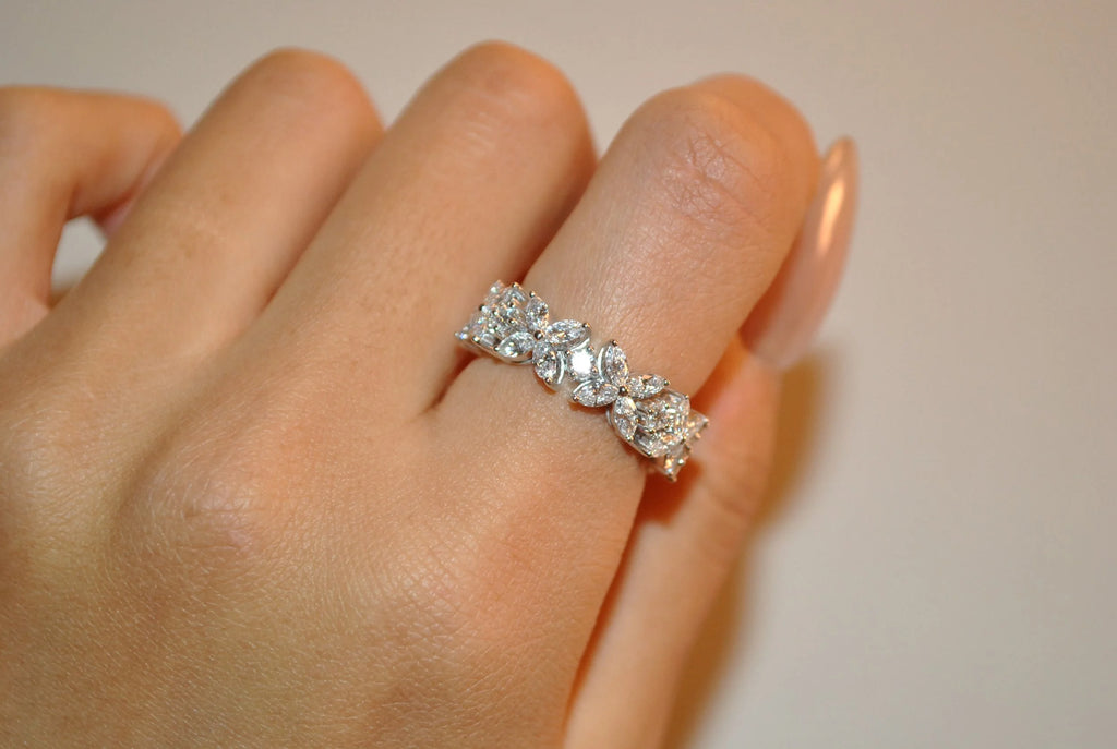 Flower Eternity Band