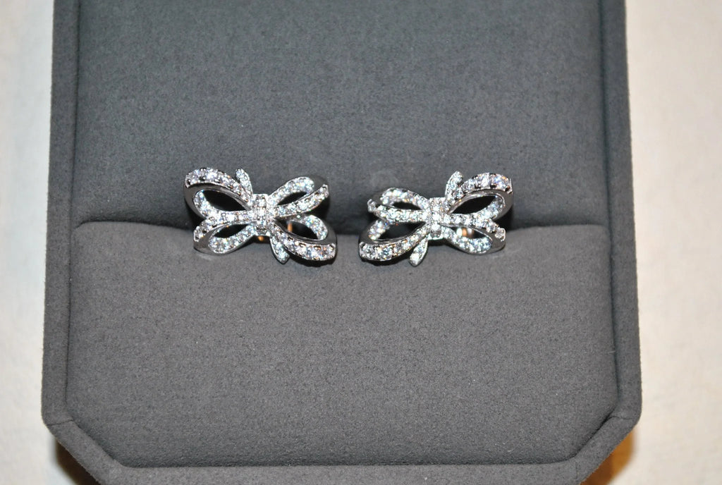 Dainty Ribbon Earring