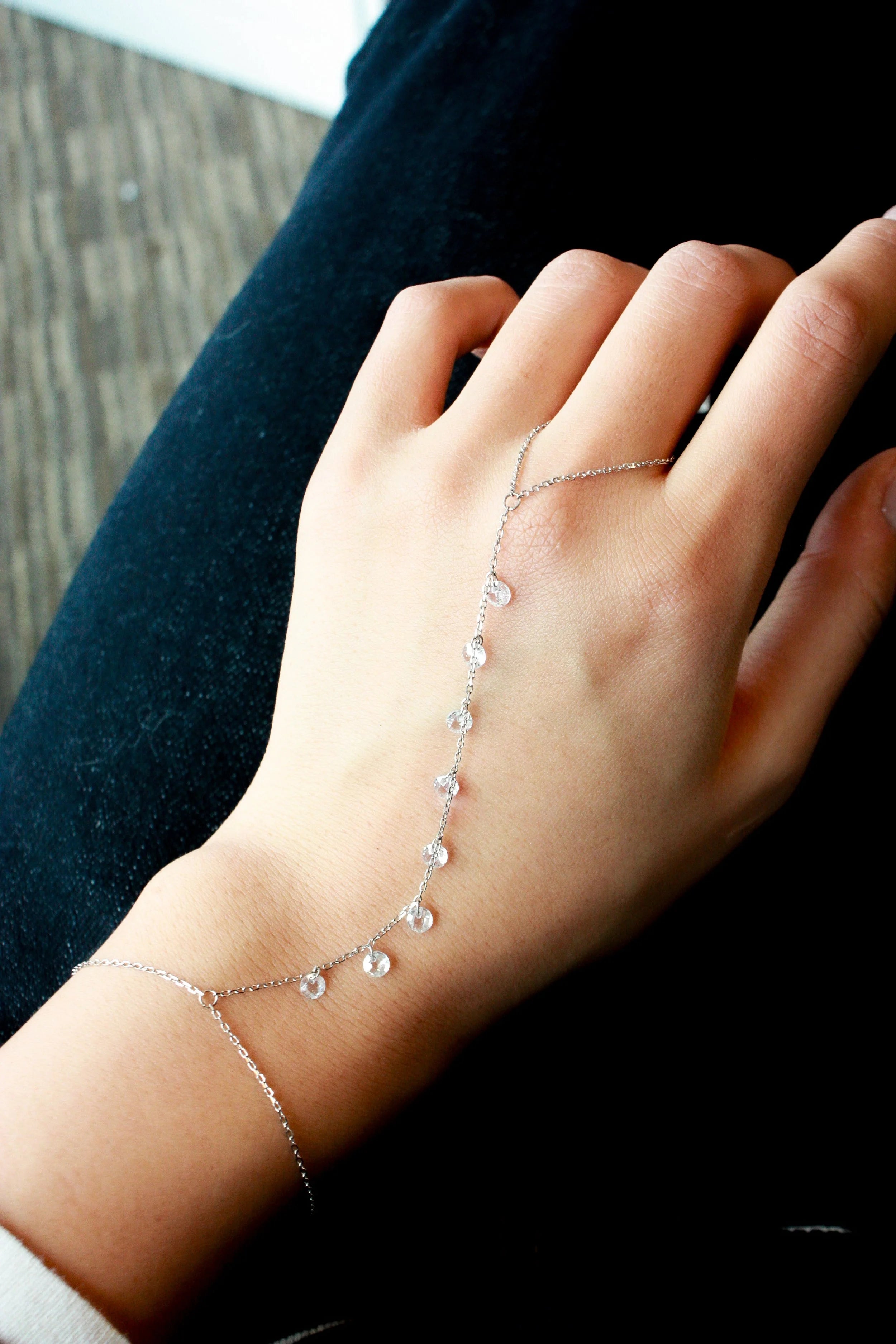 Rose-cut Hand Chain