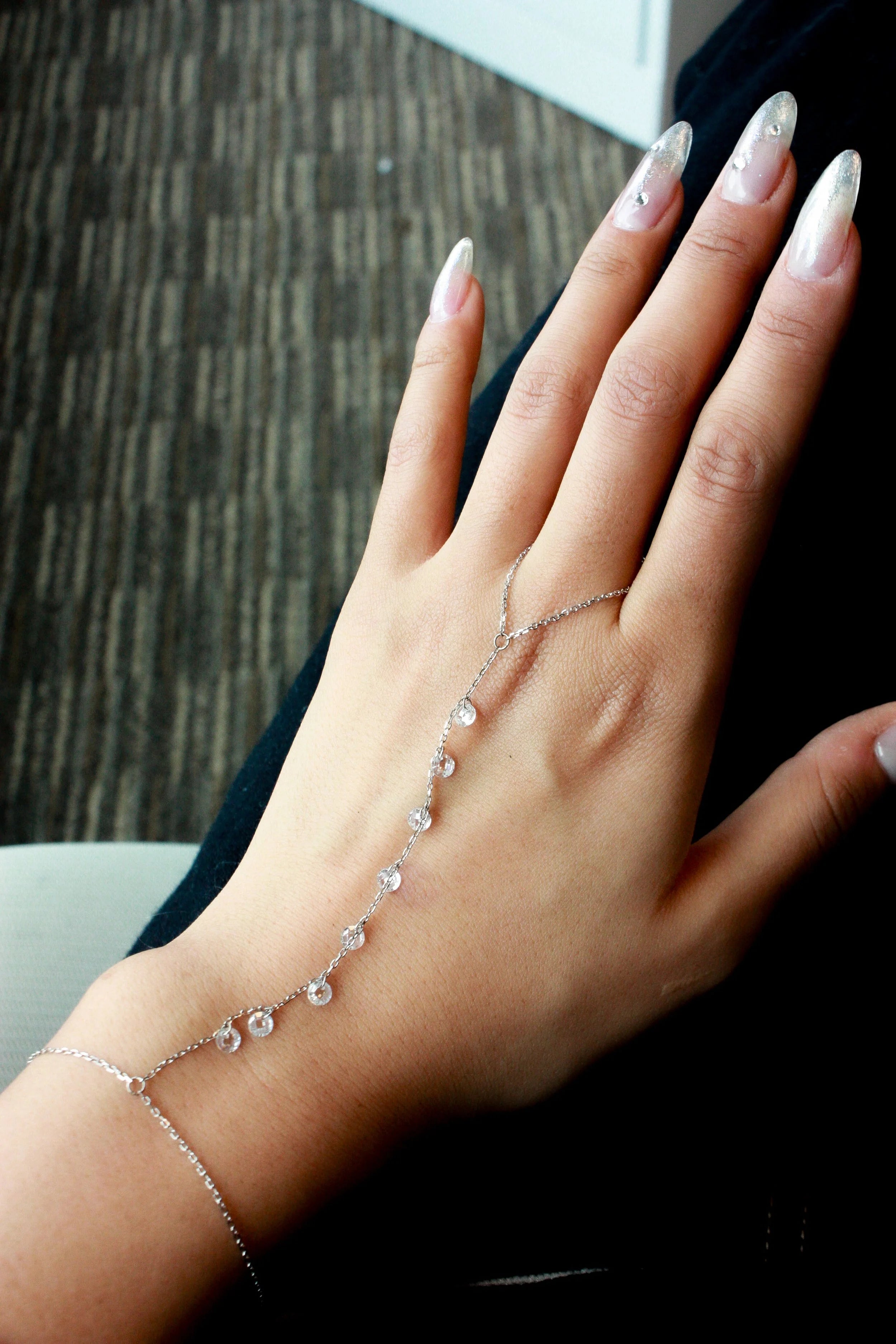 Rose-cut Hand Chain