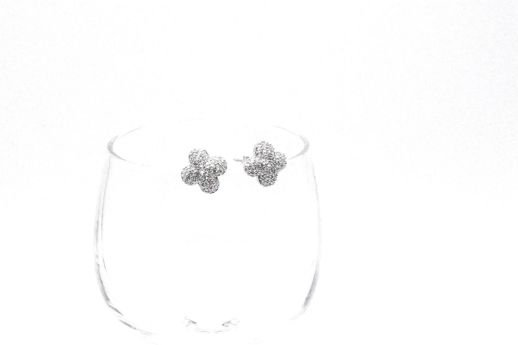 Chubby Clover Studs
