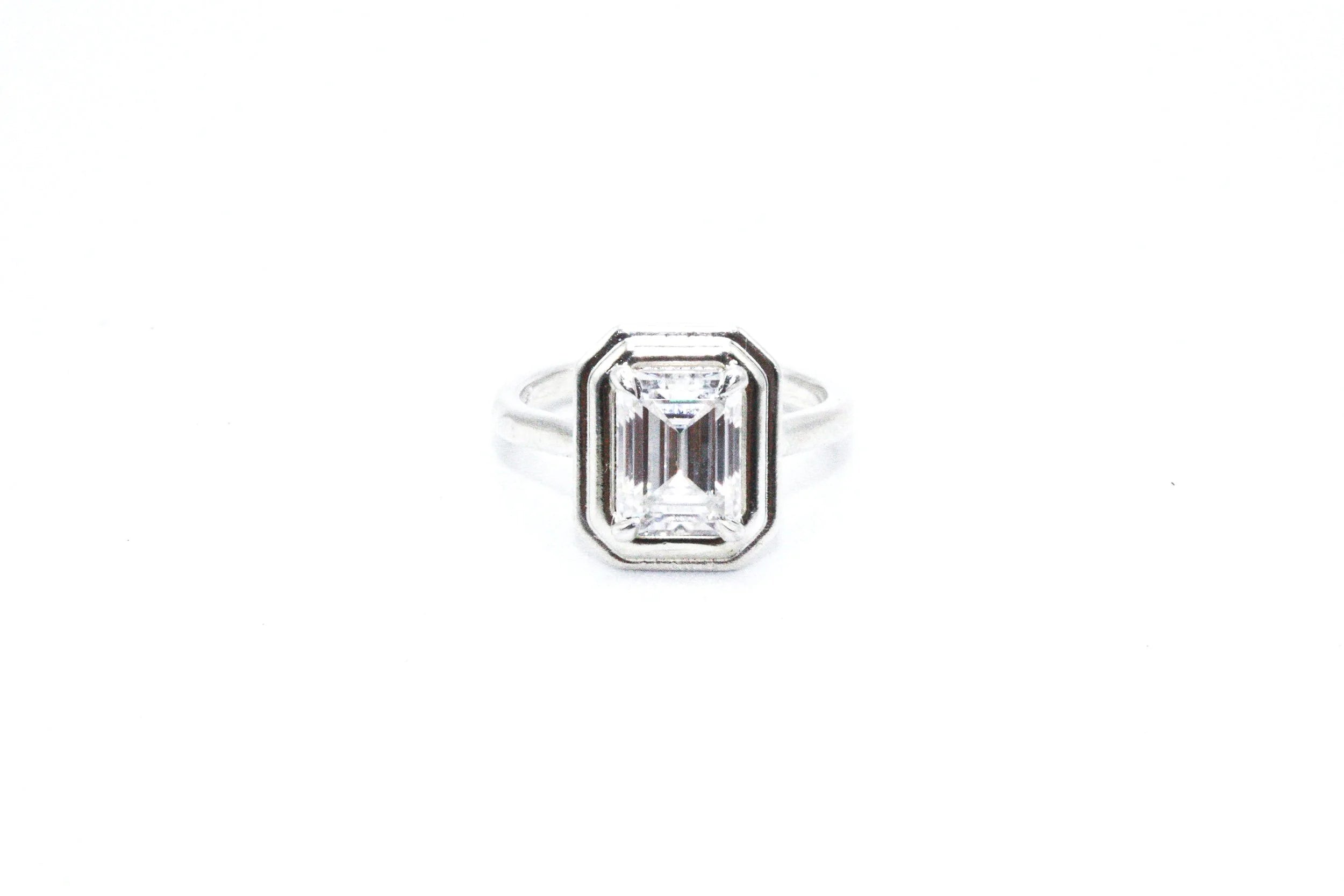 Emerald Frame Ring