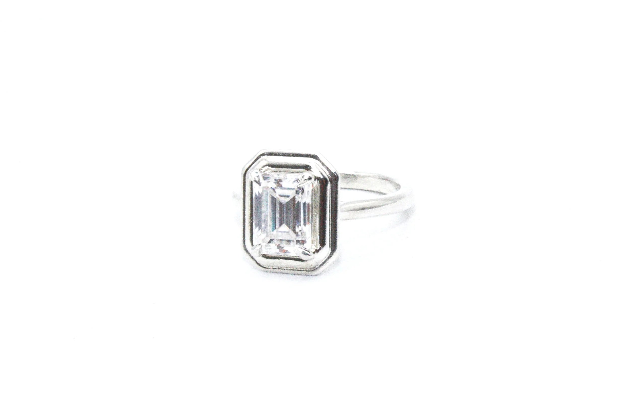Emerald Frame Ring