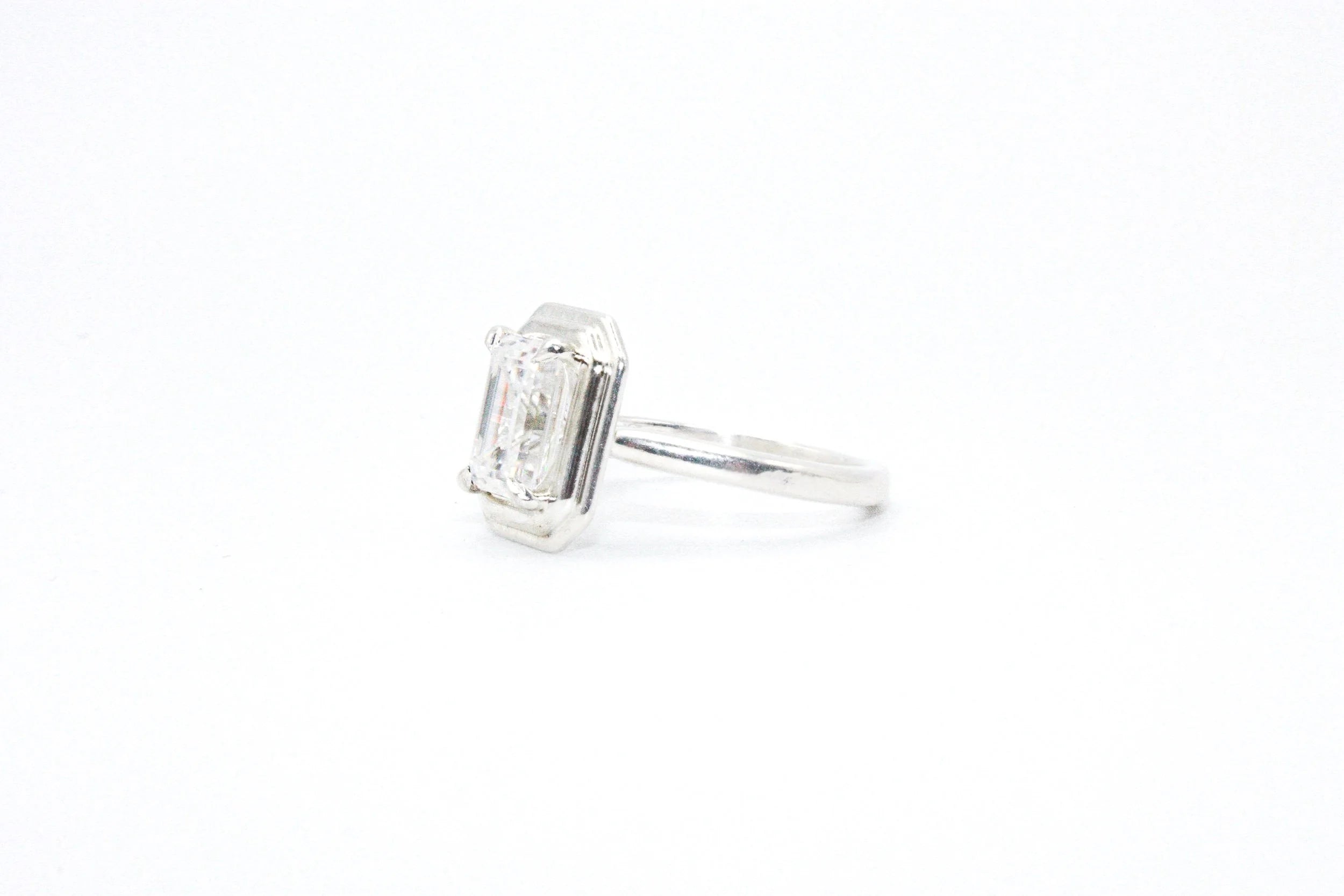 Emerald Frame Ring