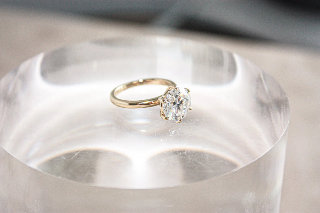 The Perfect Round Solitaire