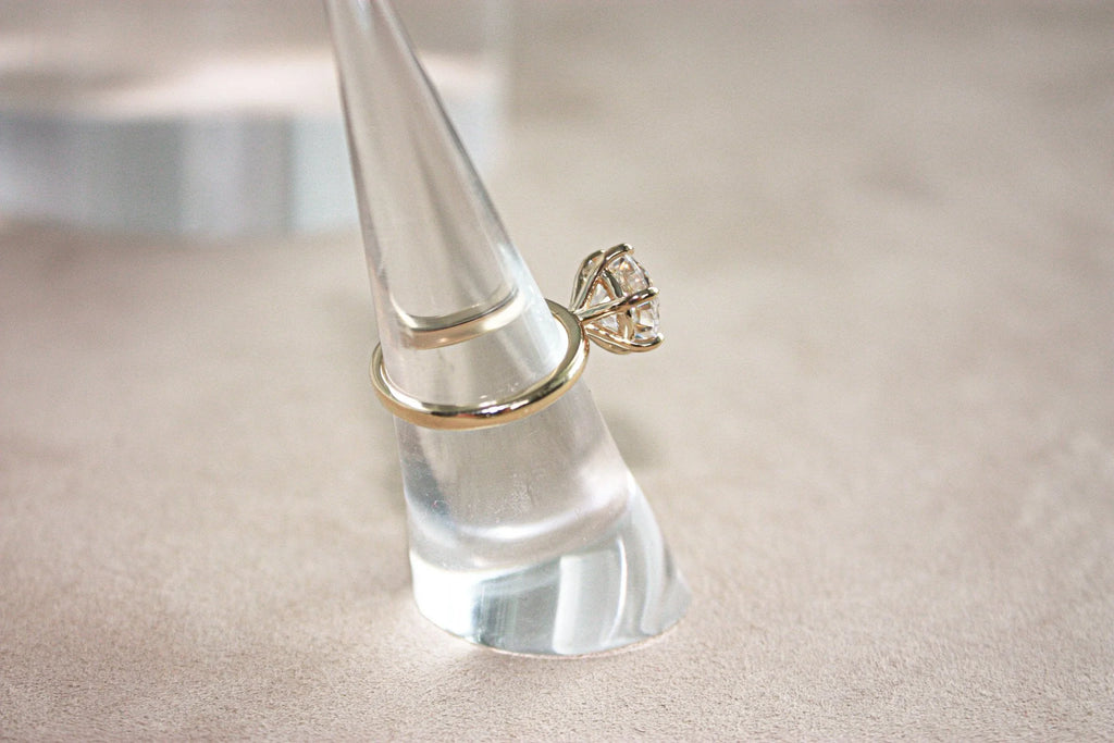 The Perfect Round Solitaire