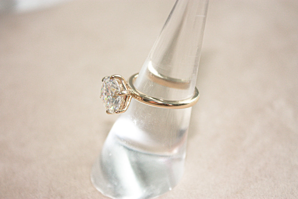 The Perfect Round Solitaire