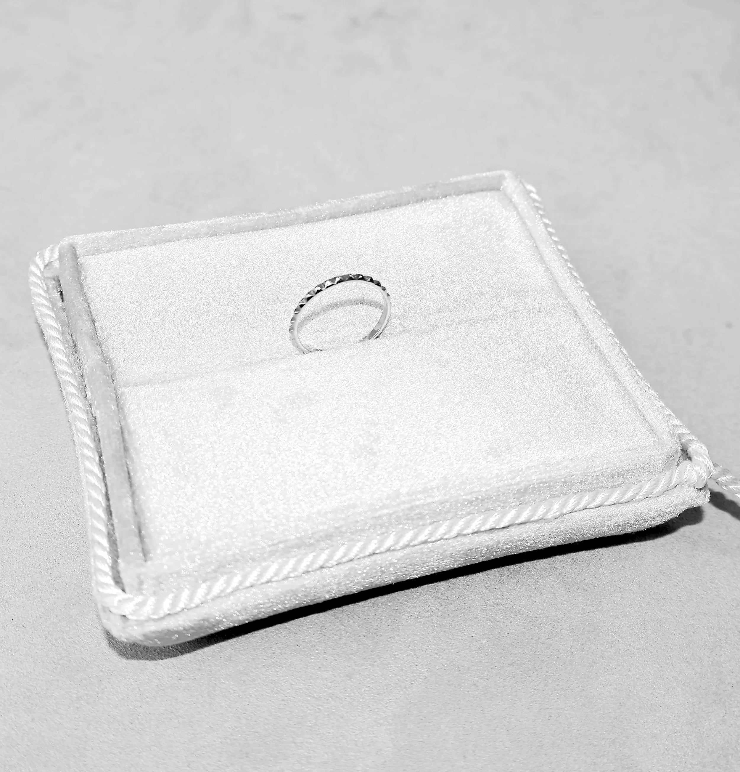 Mini Pyramid Stud Band Ring