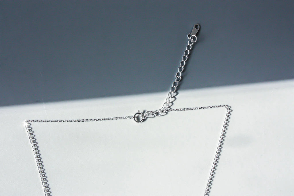 Ribbon Moissanite Necklace