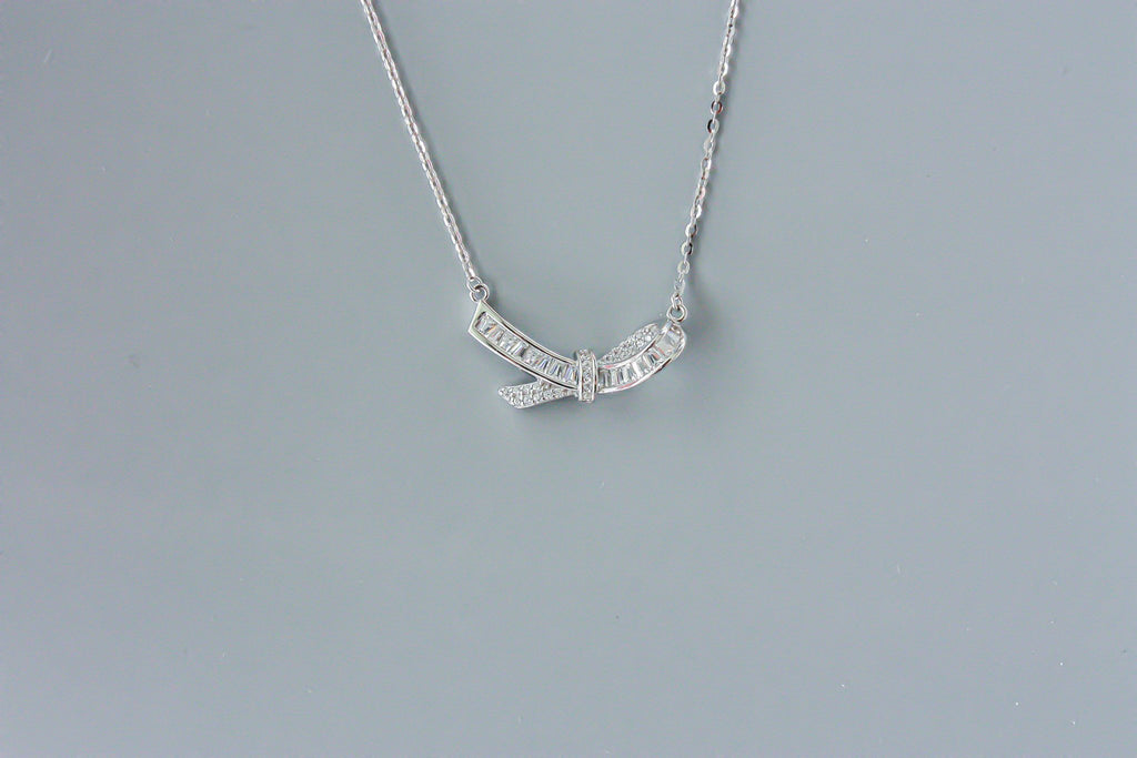 Ribbon Necklace