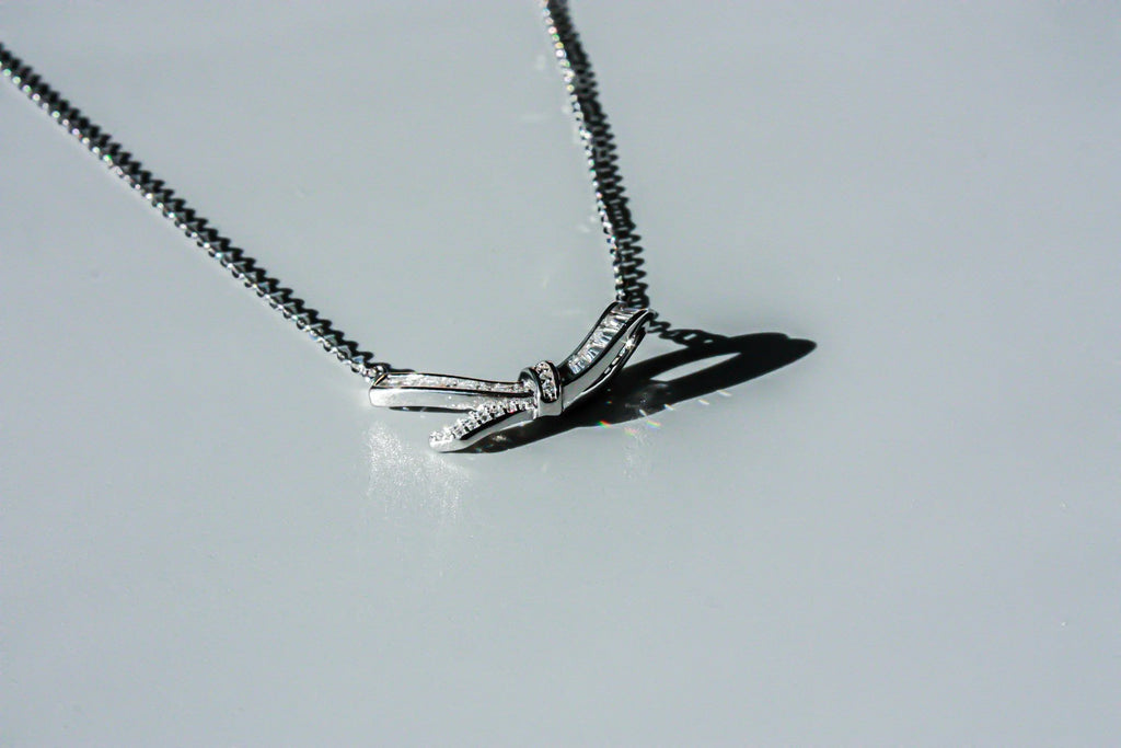 Ribbon Necklace