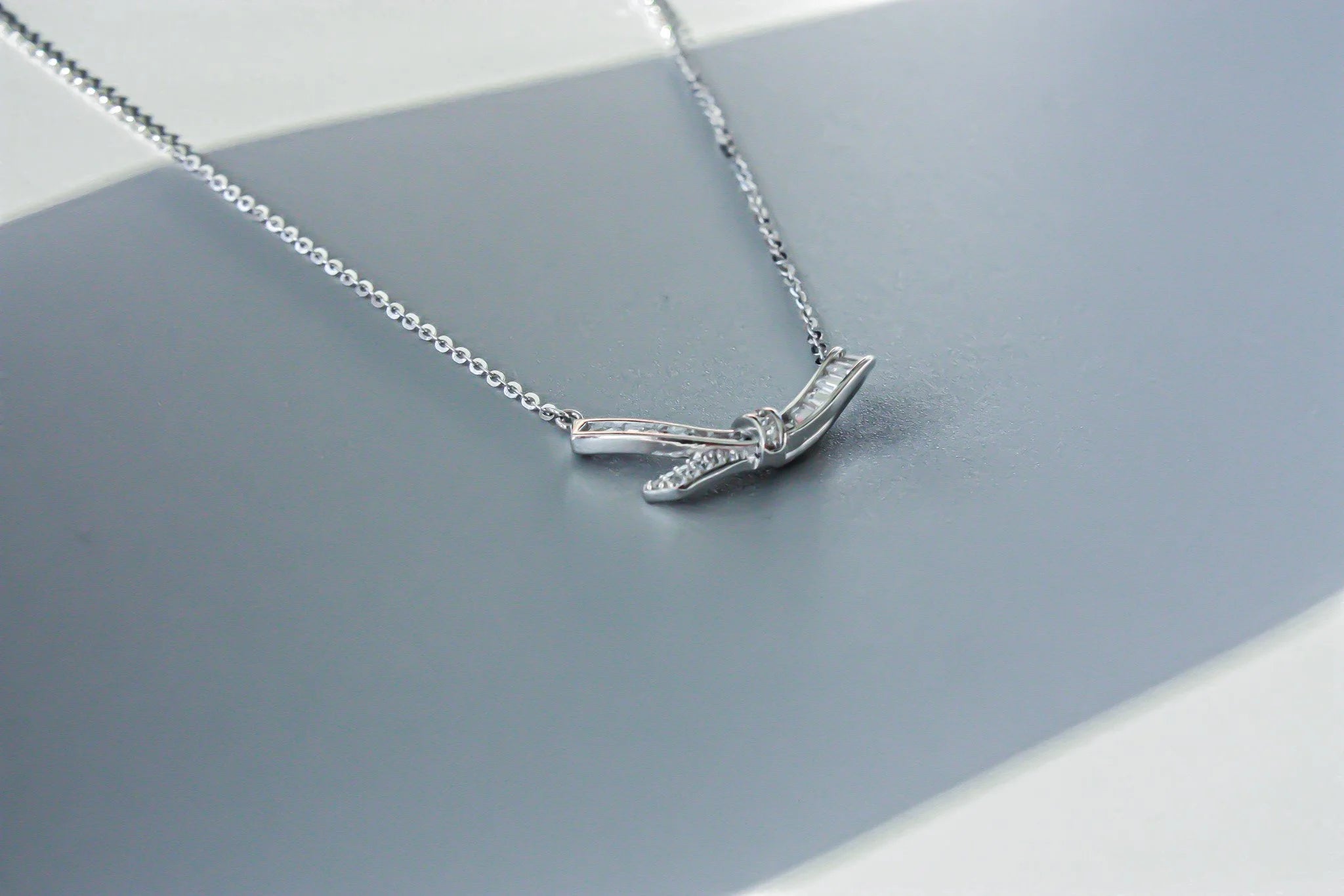 Ribbon Necklace