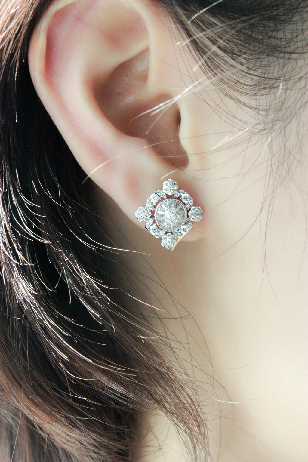 Fleur Halo Stud Earrings